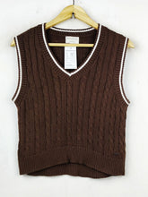 Buy online pre-used pre-loved 100% authentic & Original branded Pull&Bear (WCT-946) available in Pakistan. Top international brands avilable.